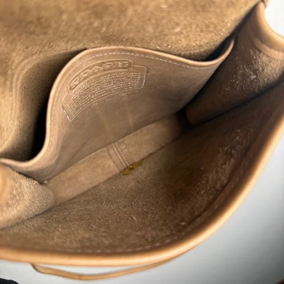 Coach Vintage Compact Leather Crossbody Bag Tan Brass Hardware - Picture 8 of 10